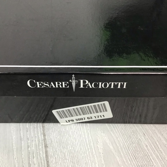 NEW Cesare Paciotti Suede Laser Cut Boots - Picture 8 of 8